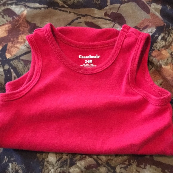 Onesie’s worn once. 3-6, 6 months, 6-9 months - Picture 2 of 8